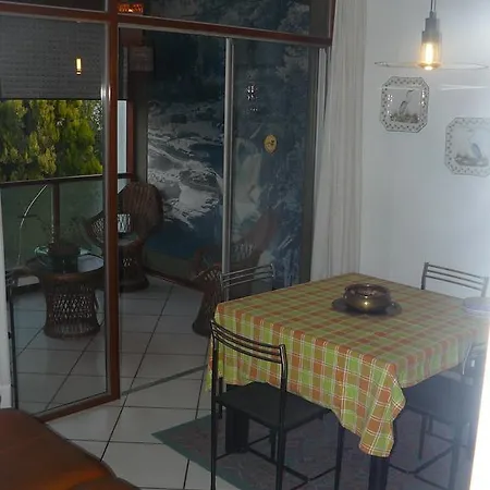 Bed Ventitre בית הארחה 3*